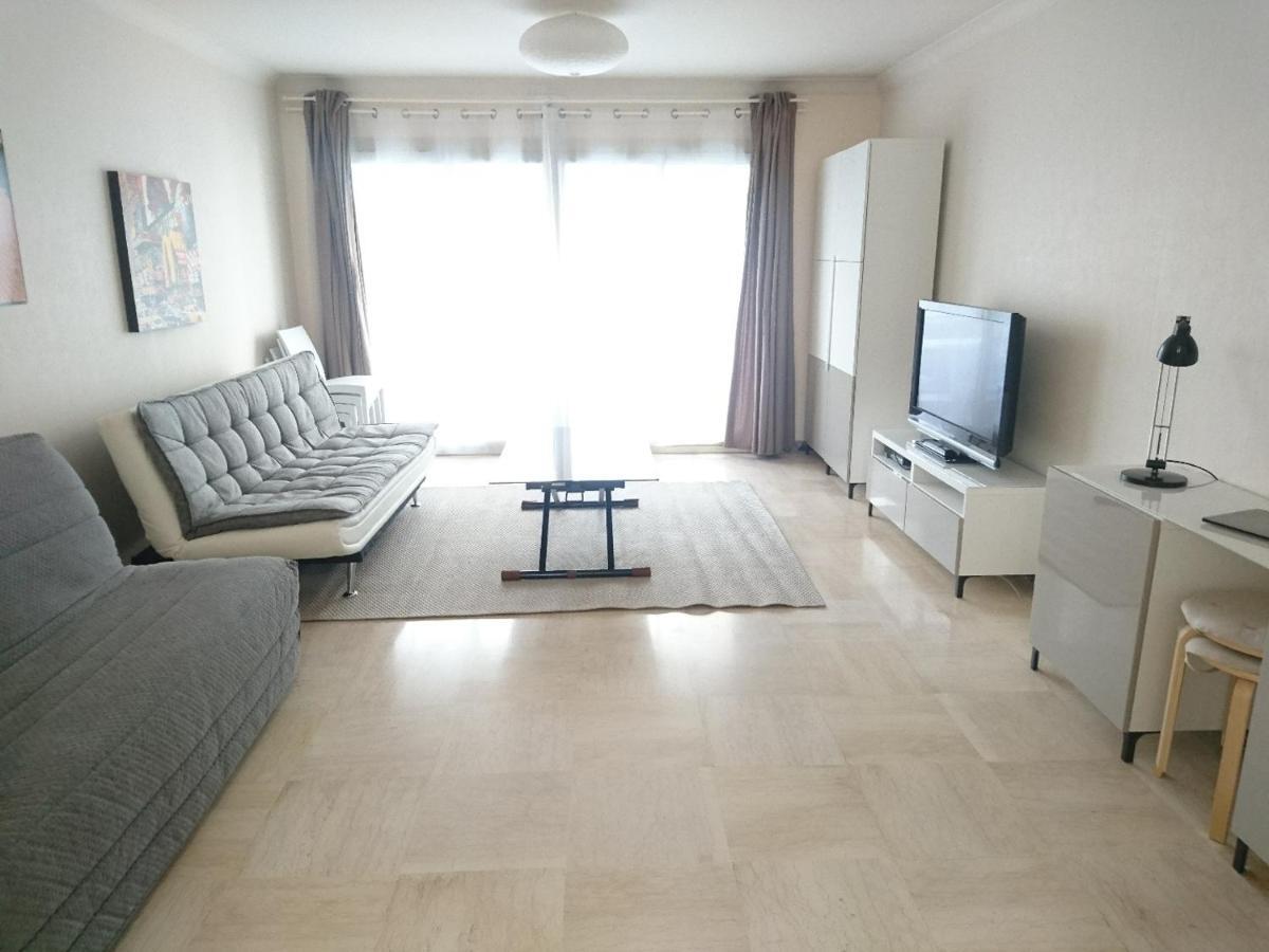 One-Bedroom Apartment Near The Beach And The Old Town Antibes Eksteriør billede